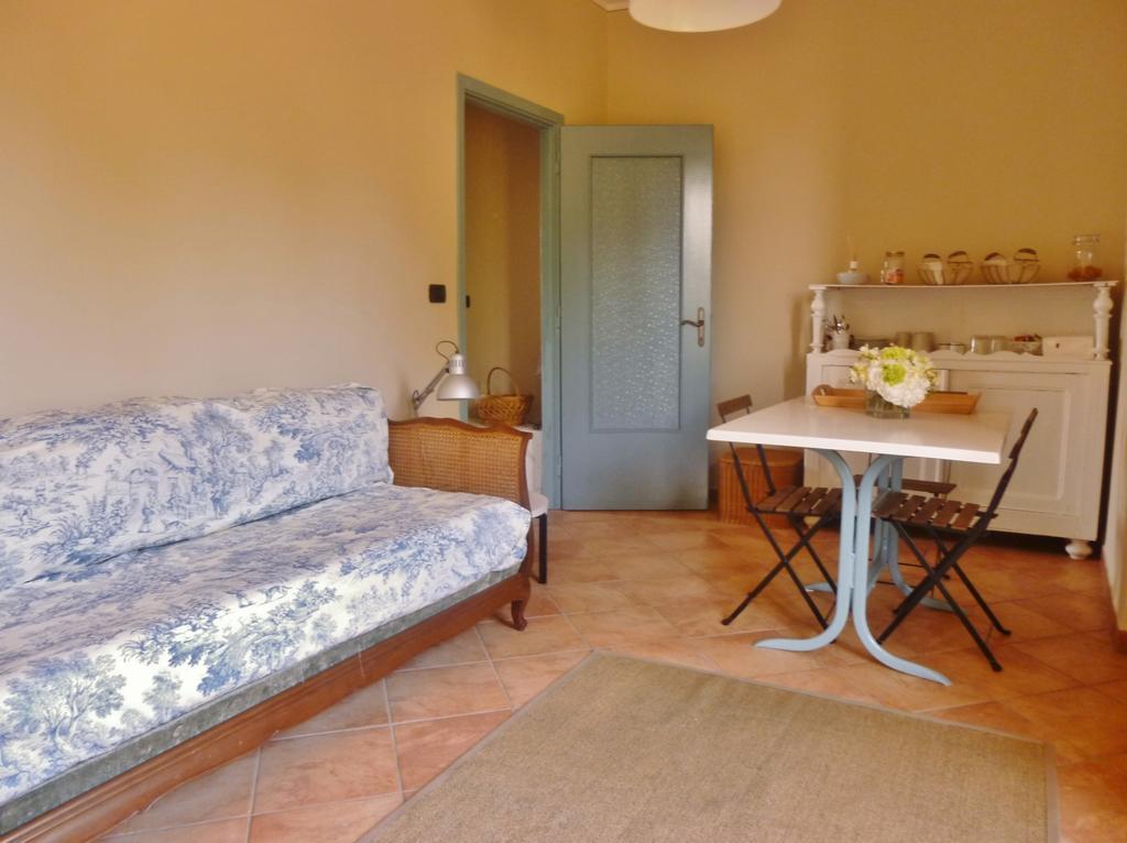 Tenuta Ajrale Vigone Rum bild